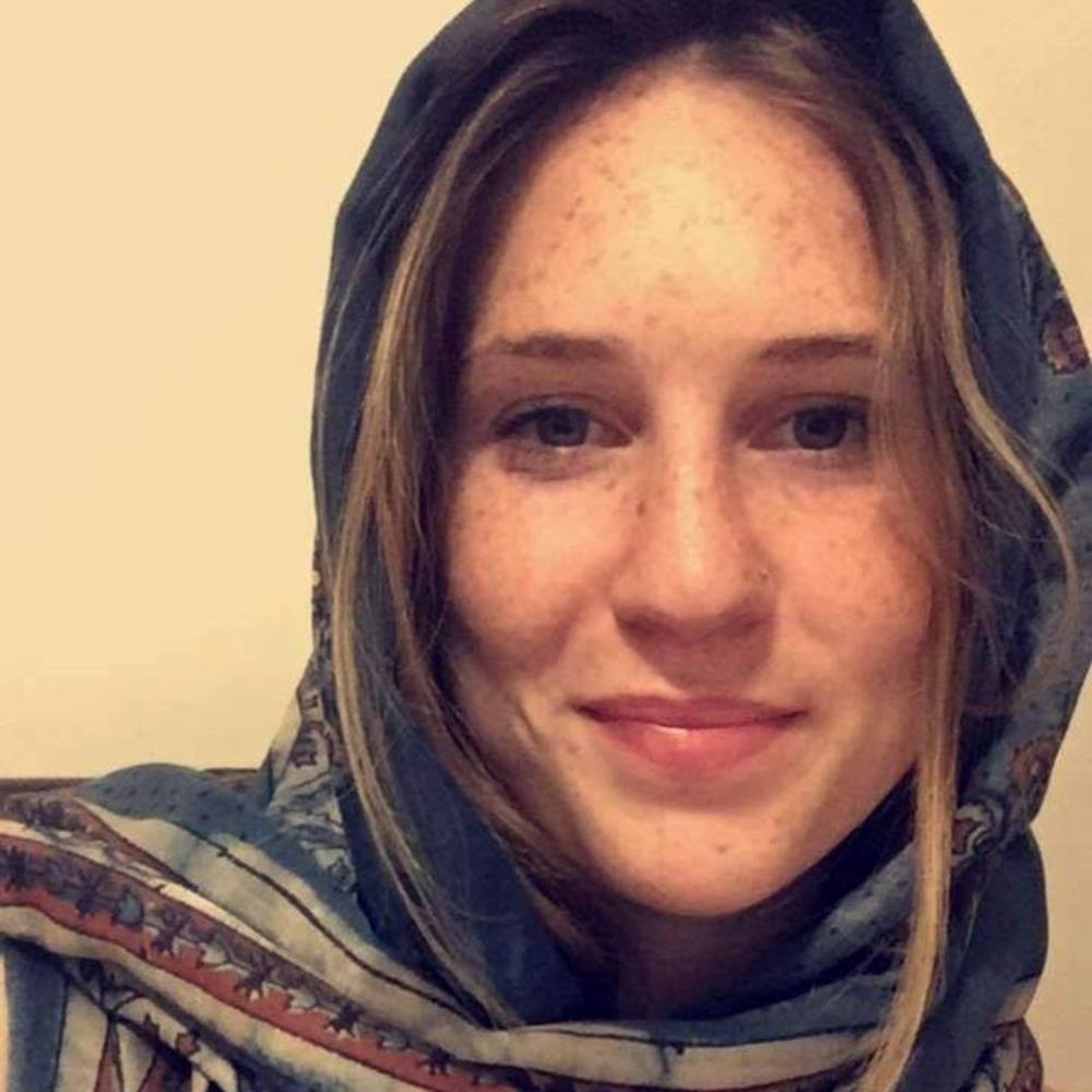 Meet your Posher, Becca